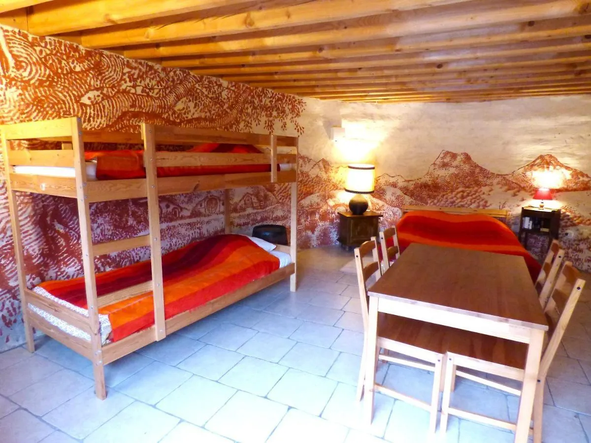 Domaine Du Balbuzard Hotel Condat-en-Combraille Campsite