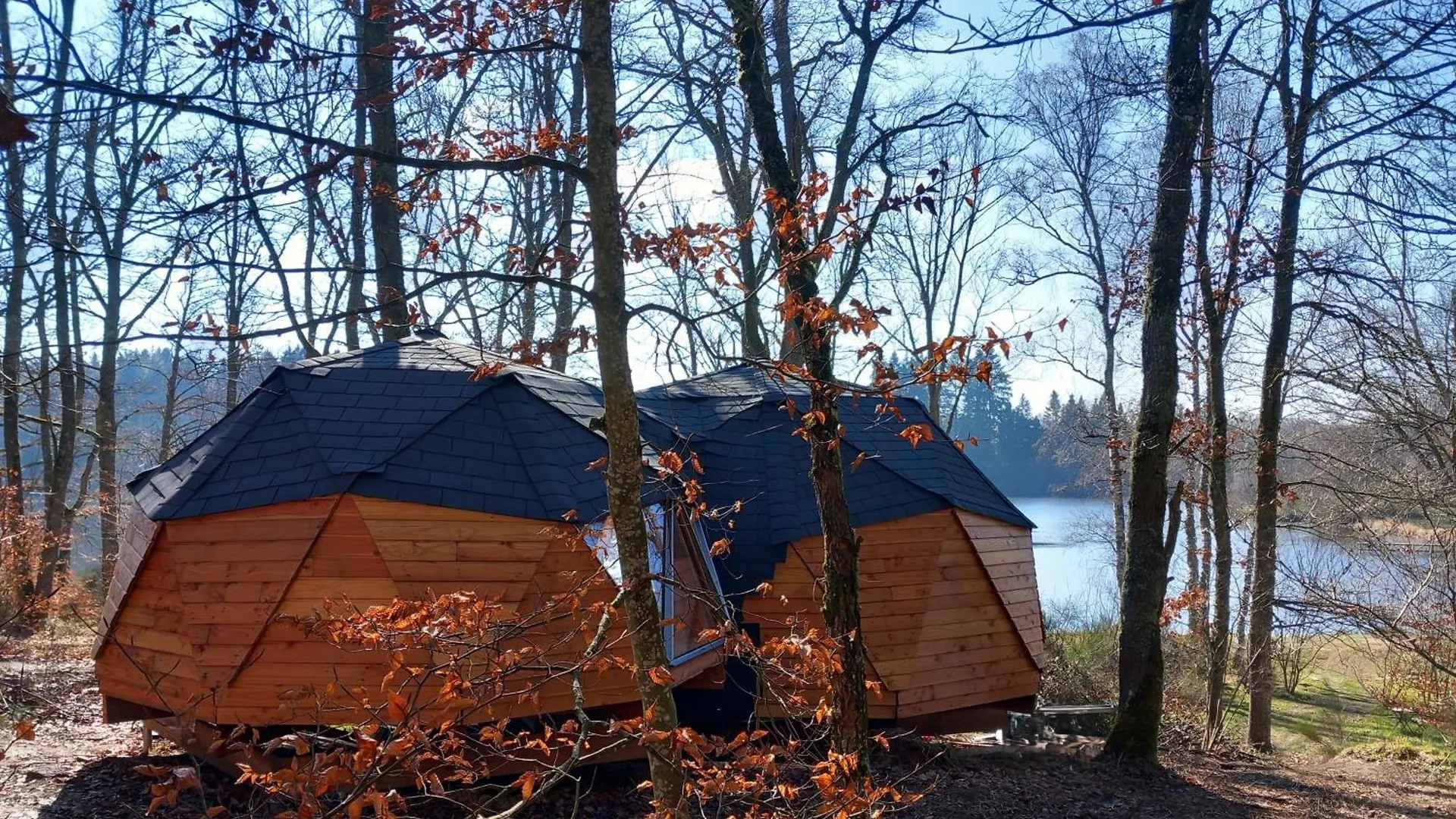 Domaine Du Balbuzard Hotel Condat-en-Combraille Campsite