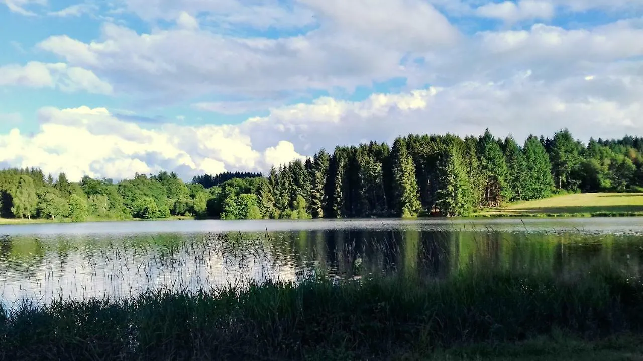 Campsite Domaine Du Balbuzard Hotel Condat-en-Combraille France