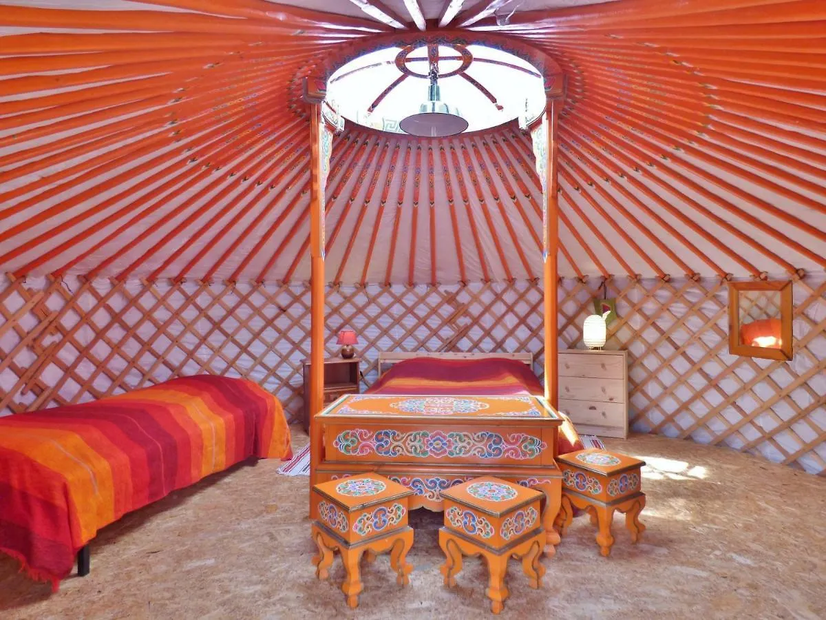 Domaine Du Balbuzard Hotel Condat-en-Combraille Campsite